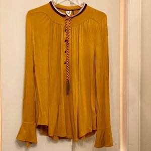 Akemi + Kin Goldie Blouse